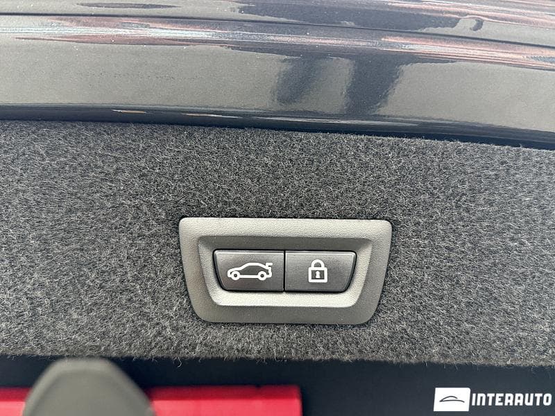 2016 BMW 730 — Miniatură 28
