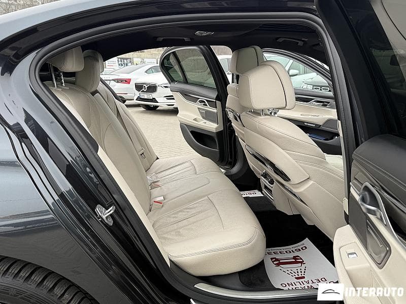 2016 BMW 730 — Miniatură 18