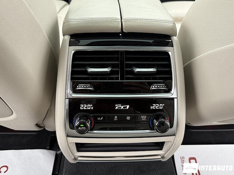 2016 BMW 730 — Miniatură 17