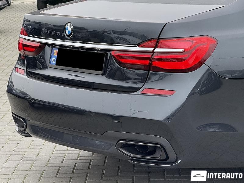 2016 BMW 730 — Miniatură 6