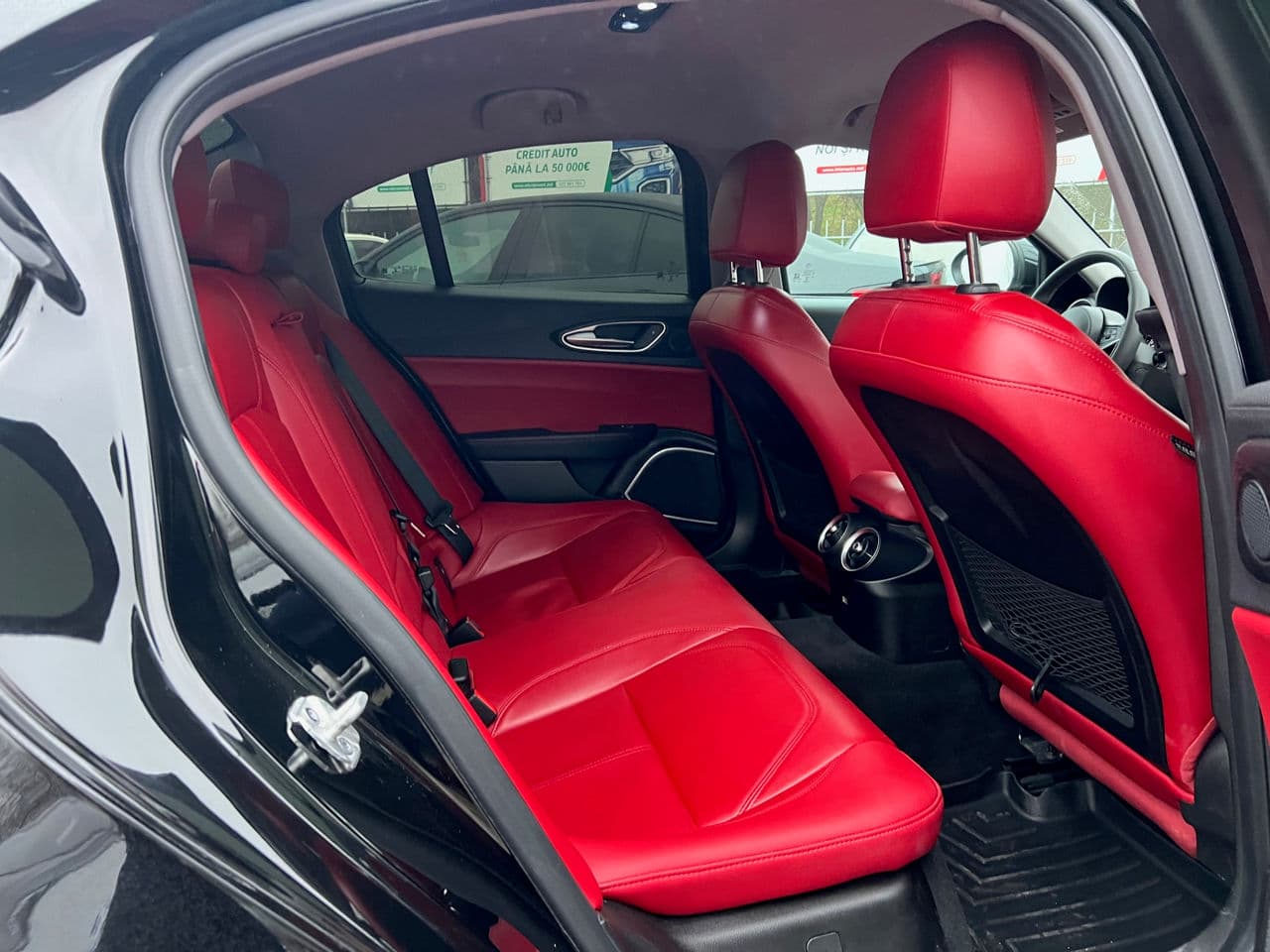 Alfa Romeo Giulia 2019 — Миниатюра 8