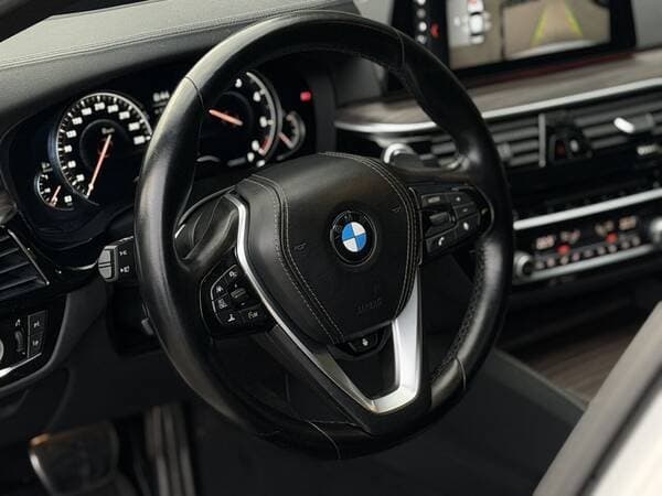 2018 BMW 520 — Miniatură 9