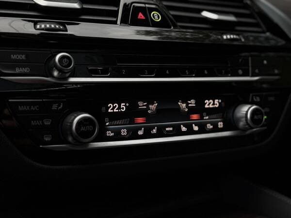 2018 BMW 520 — Miniatură 14