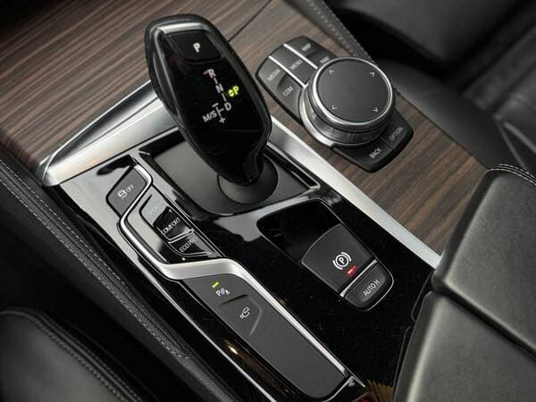 2018 BMW 520 — Miniatură 15