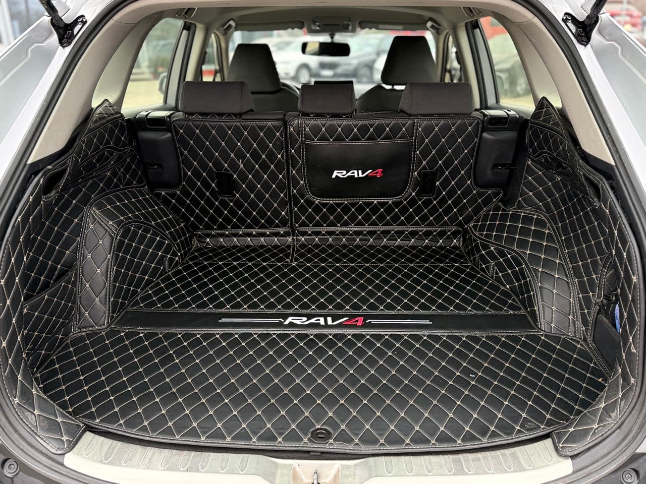 Toyota Rav-4 2019 — Миниатюра 17