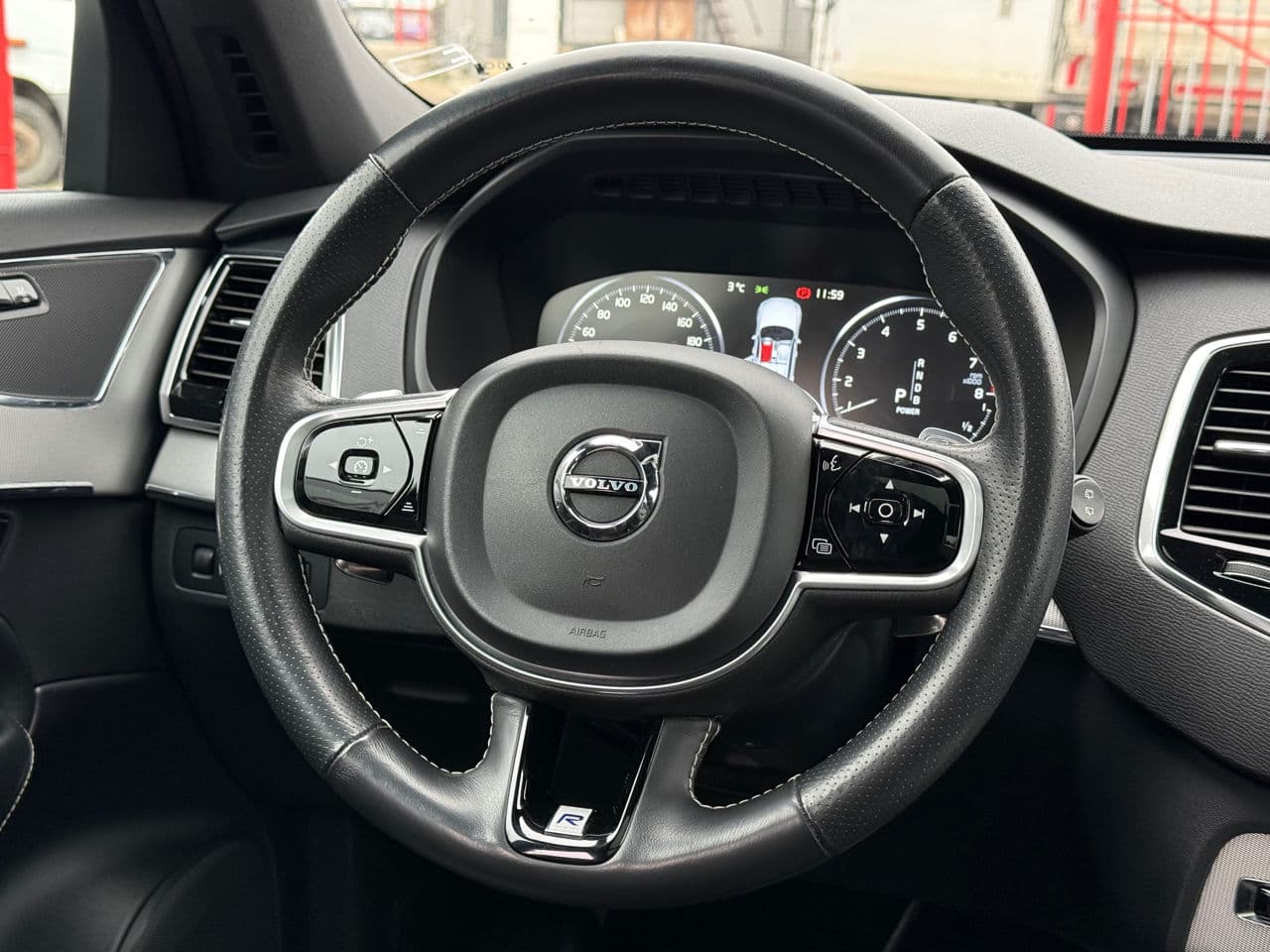 Volvo XC 90 2018 — Миниатюра 12