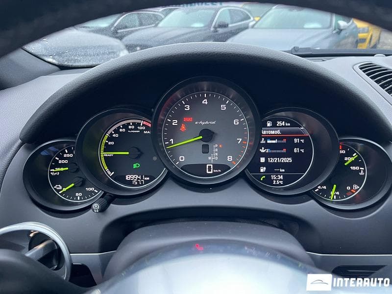 Porsche Cayenne S Hybrid 2016 — Миниатюра 10