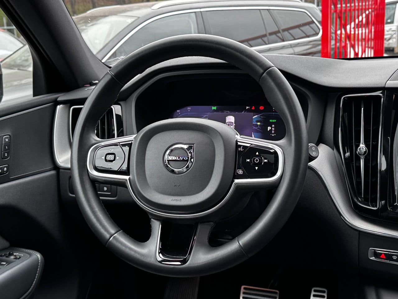 Volvo XC 60 2022 — Миниатюра 8