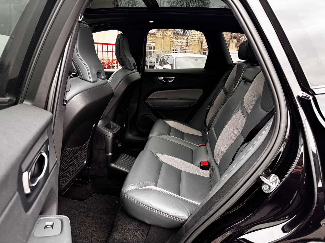 Volvo XC 60 2022 — Миниатюра 17