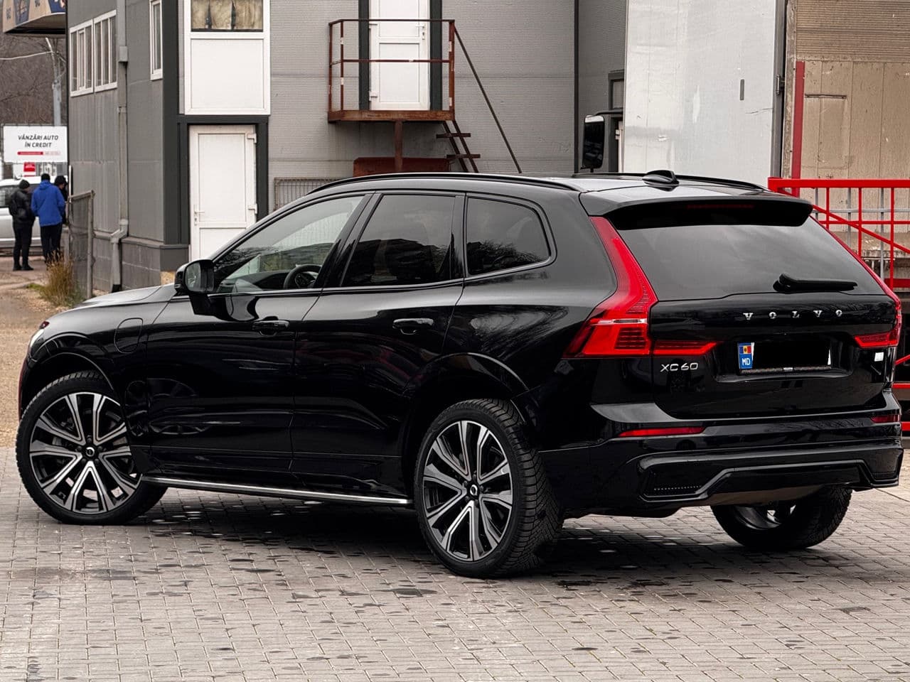 Volvo XC 60 2022 — Миниатюра 3