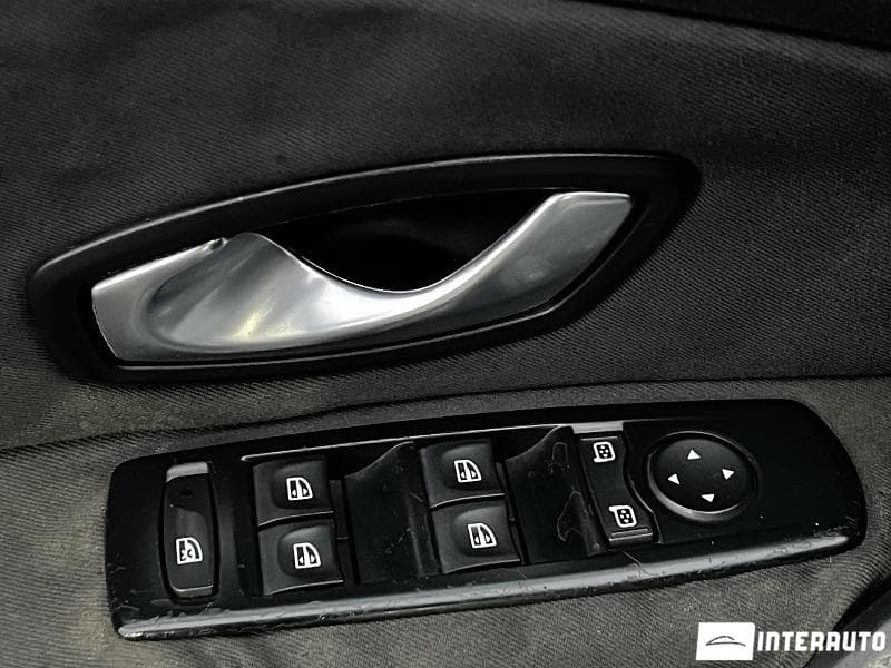 Renault Megane 2009 — Миниатюра 15
