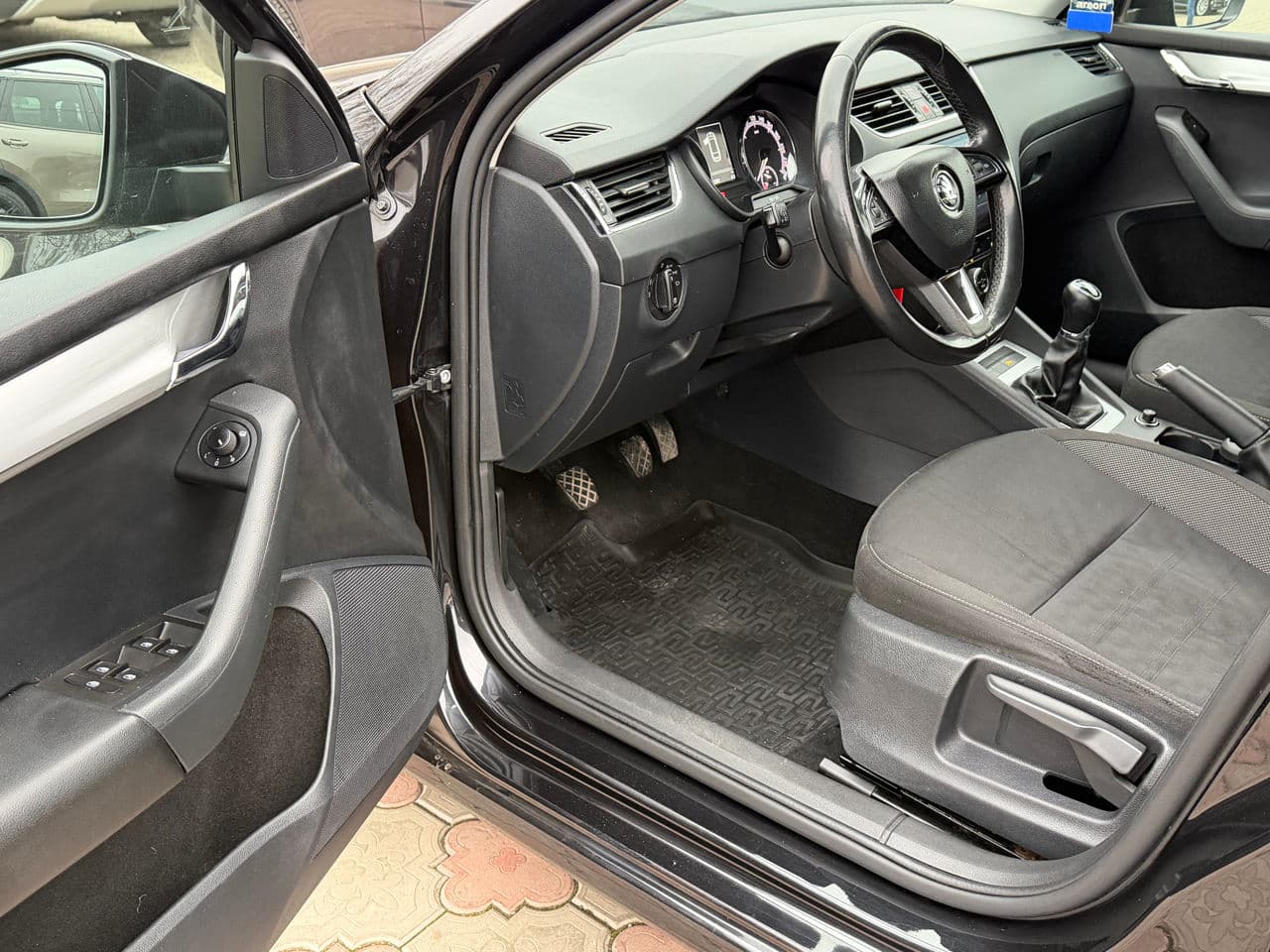 Skoda Octavia 2019 — Миниатюра 5