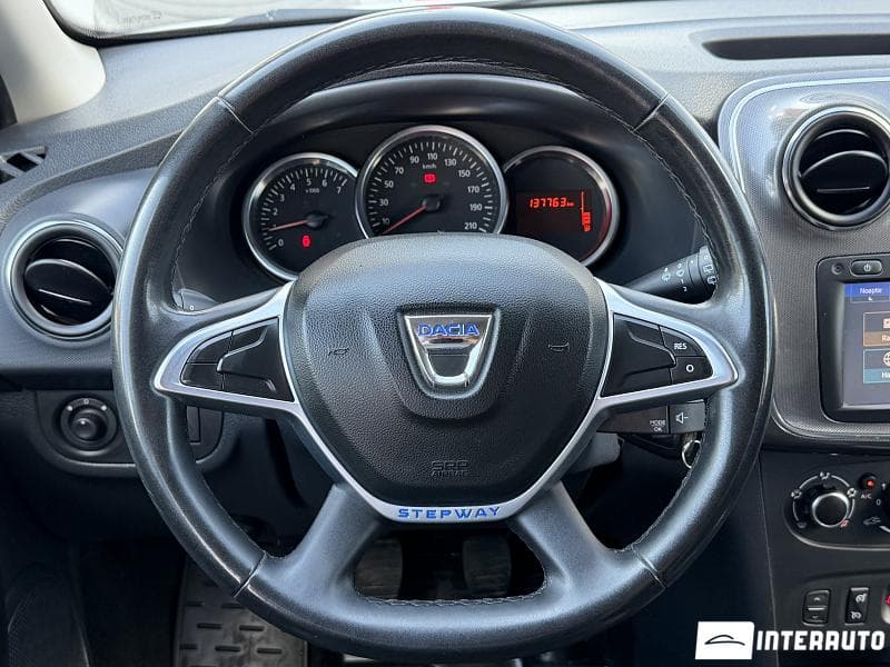 Dacia Sandero Stepway 2019 — Миниатюра 9