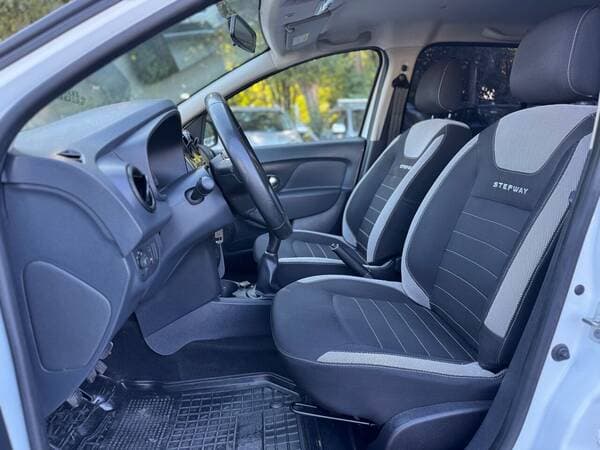 2019 Dacia Sandero Stepway — Miniatură 5