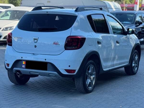 2019 Dacia Sandero Stepway — Miniatură 4