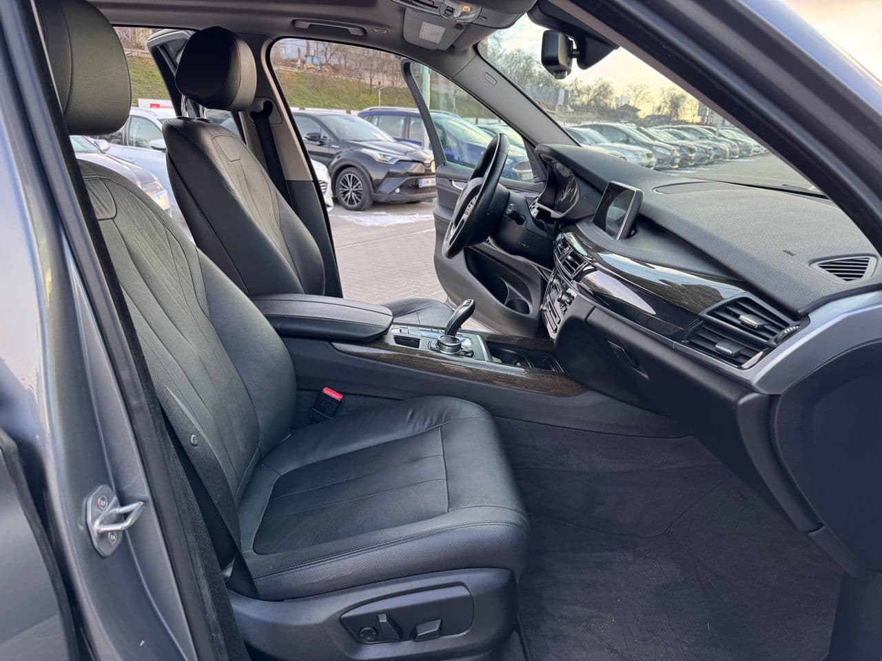BMW X5 4.0e 2016 — Миниатюра 13