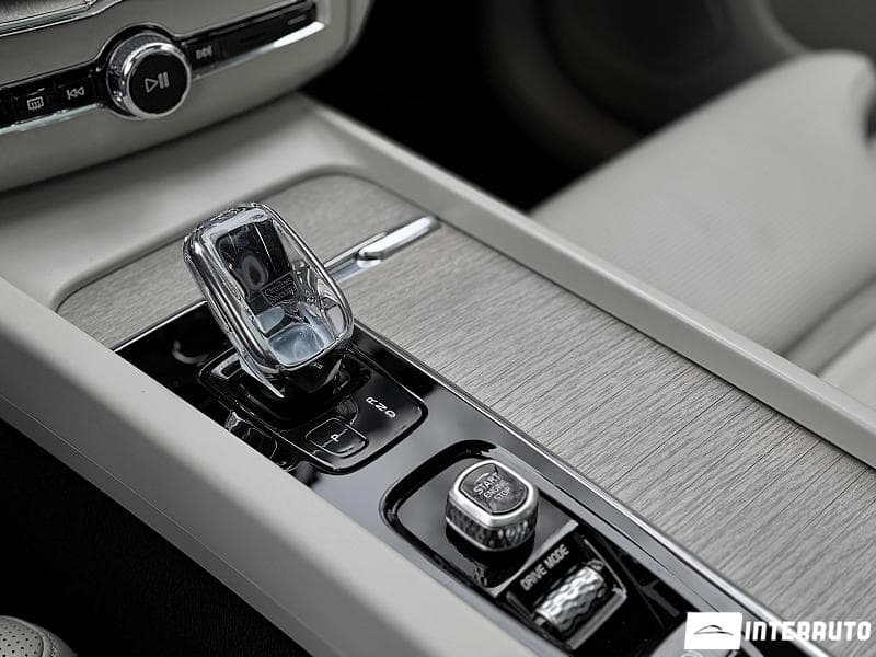 2020 Volvo XC 60 — Miniatură 18