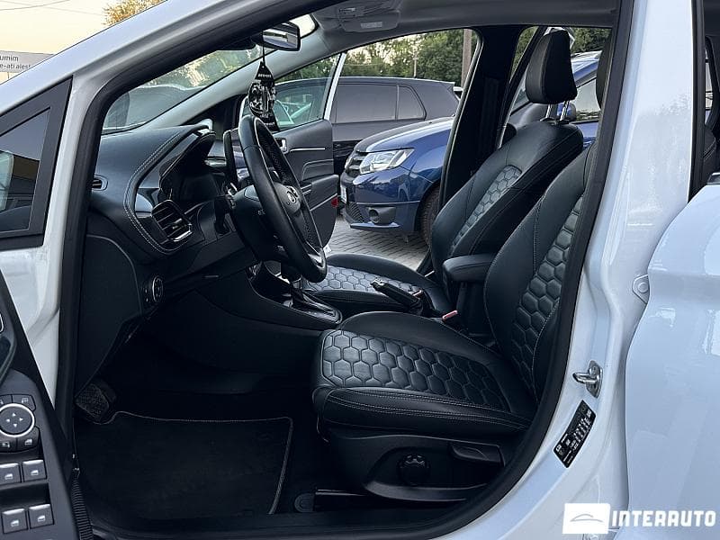 Ford Fiesta 2020 — Миниатюра 5