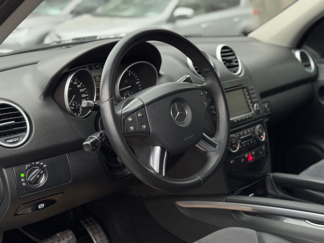 2008 Mercedes ML 320 — Miniatură 10