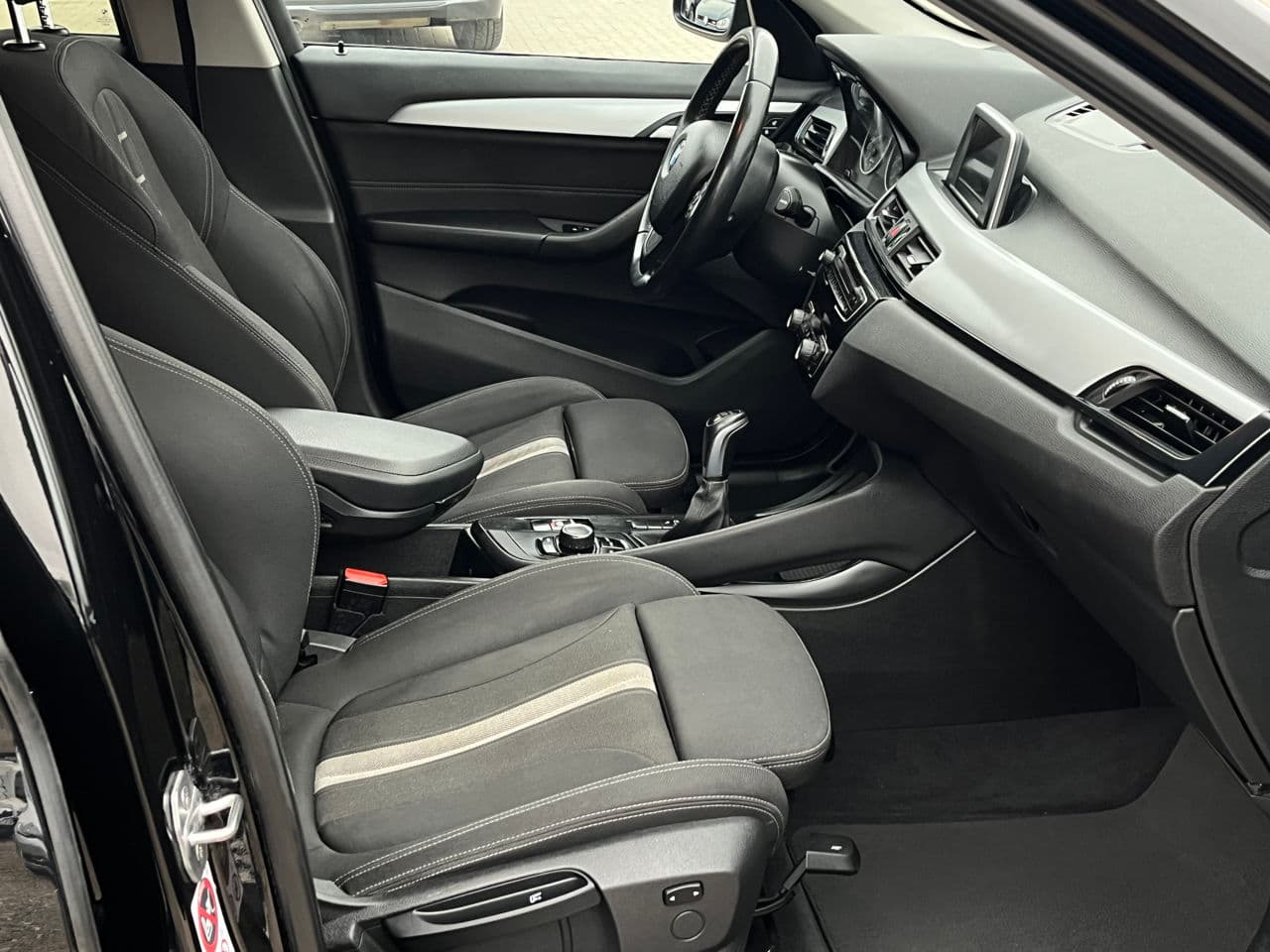 BMW X1 1.6D 2016 — Миниатюра 14