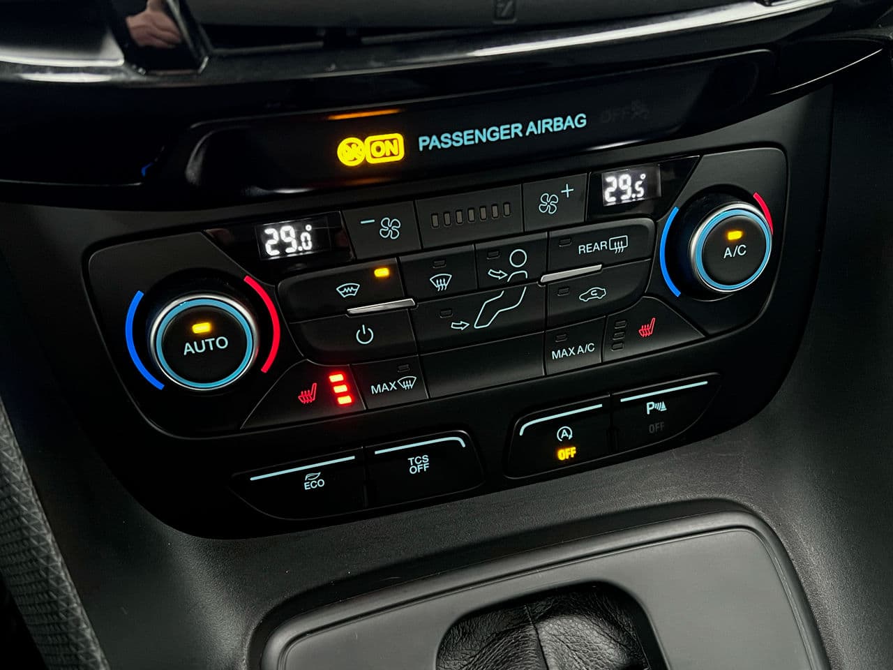 Ford Tourneo Connect 2019 — Миниатюра 14