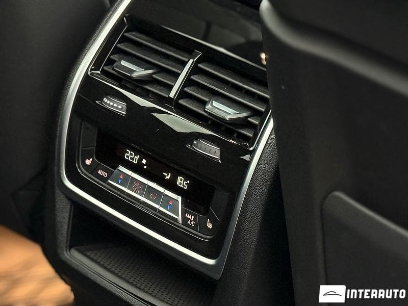 2022 BMW X7 4.0i — Miniatură 21