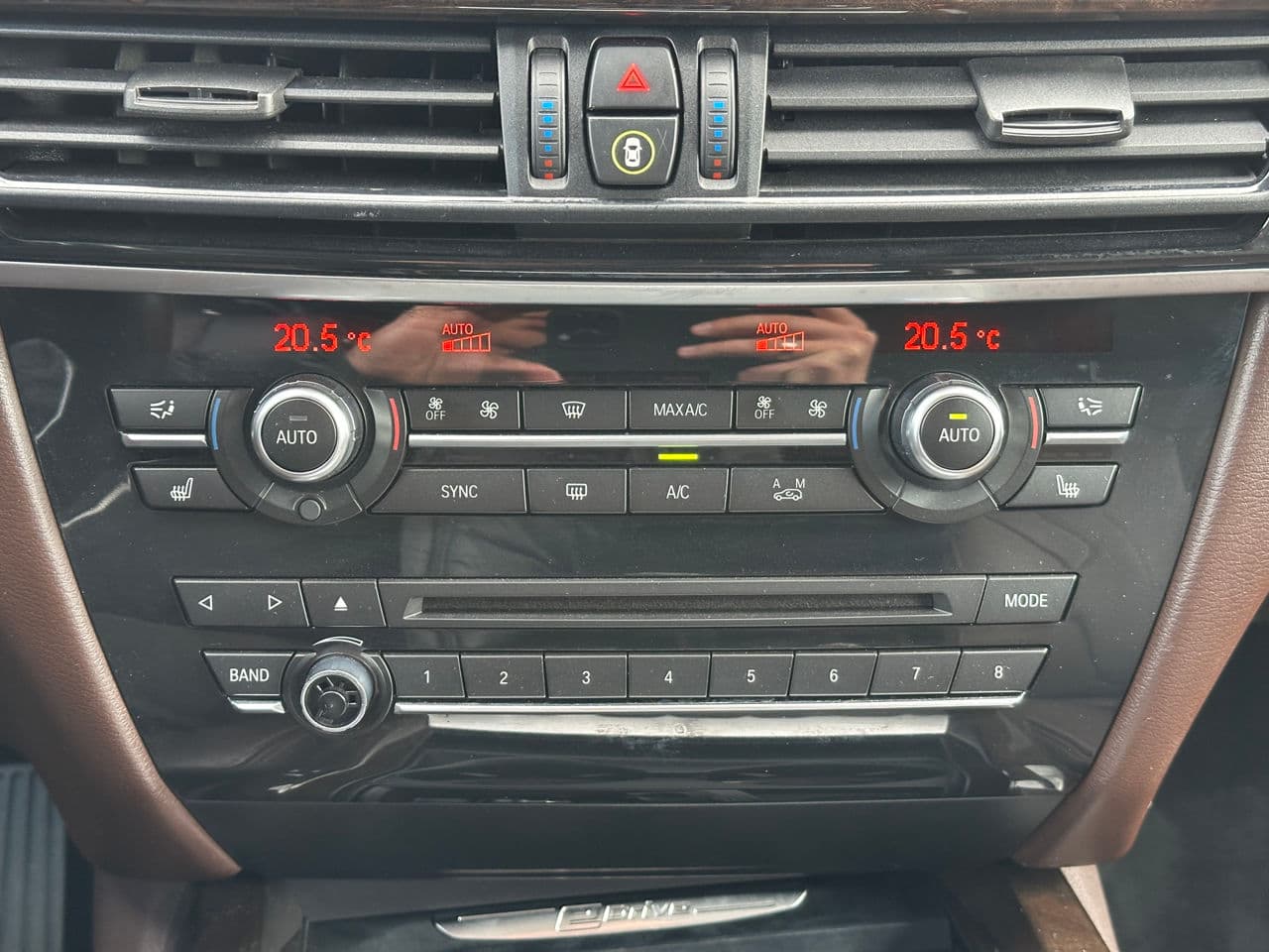 BMW X5 4.0e 2016 — Миниатюра 12