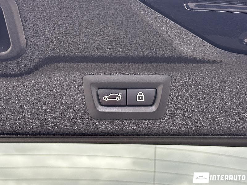 BMW X5 4.0e 2016 — Миниатюра 26