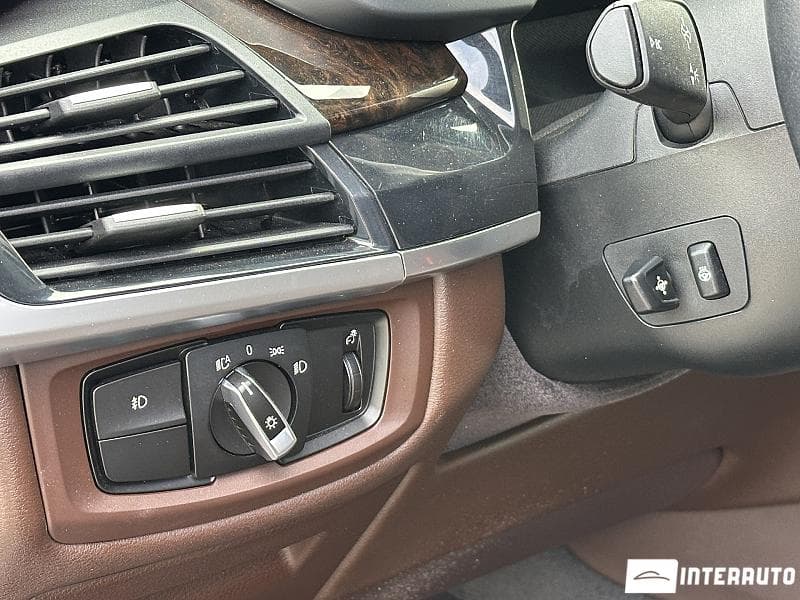 BMW X5 4.0e 2016 — Миниатюра 23