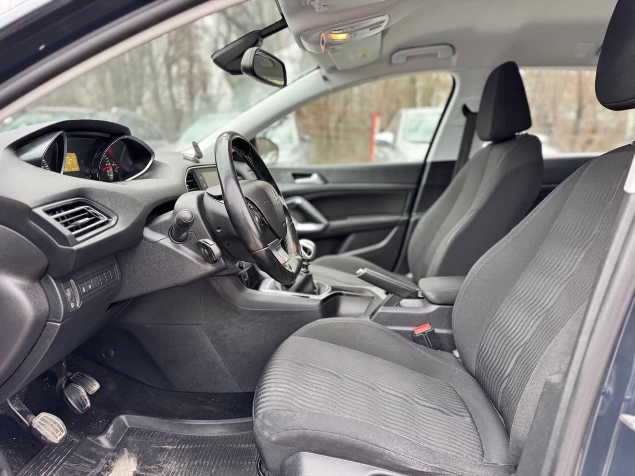 Peugeot 308 2016 — Миниатюра 7