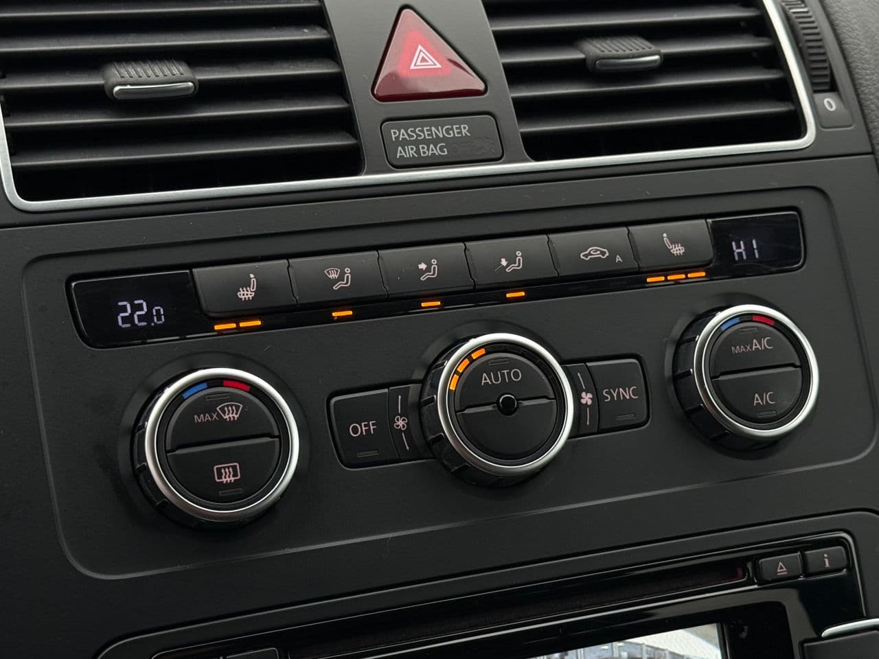 Volkswagen Touran 2015 — Миниатюра 13