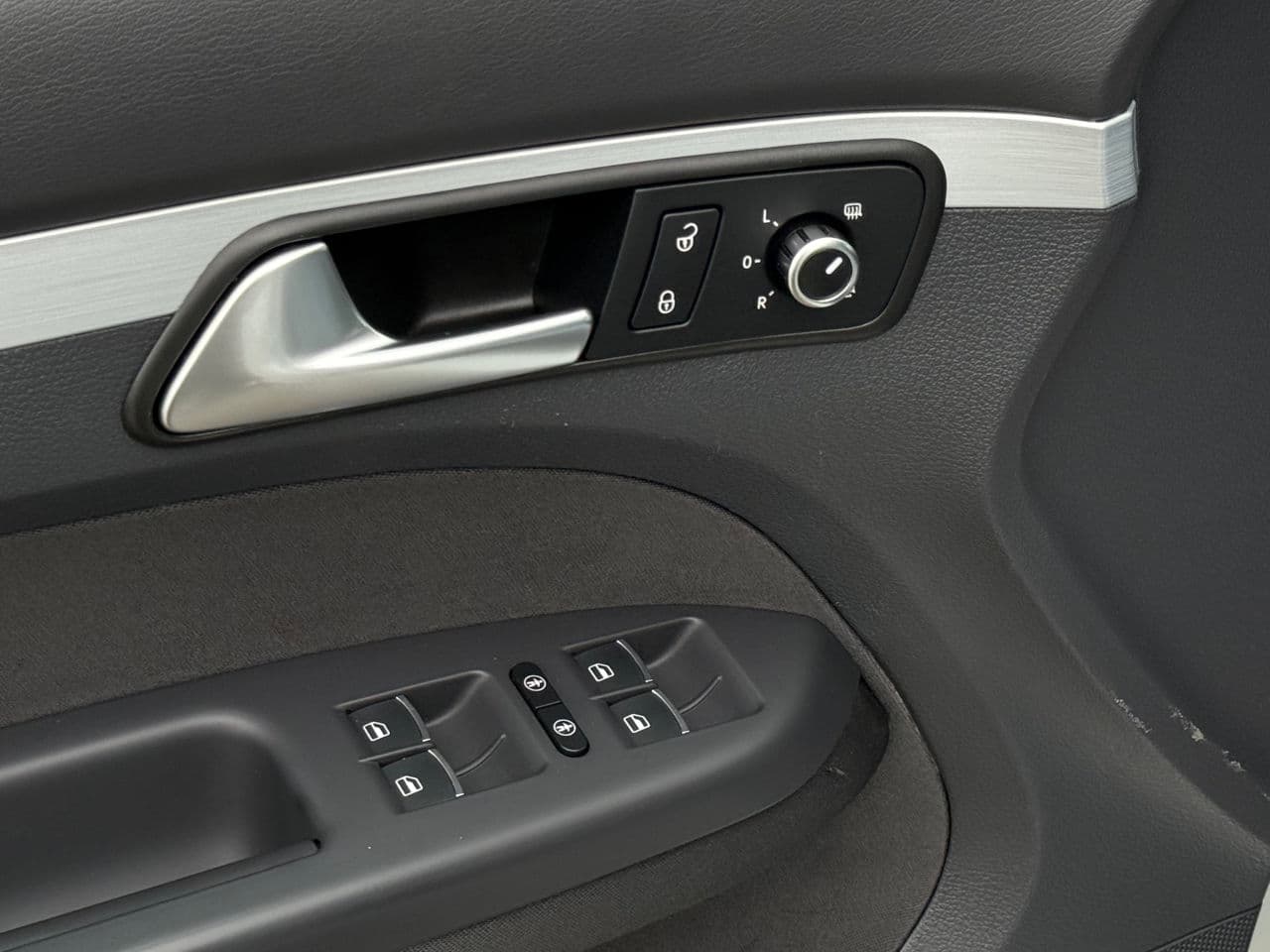 Volkswagen Touran 2015 — Миниатюра 7