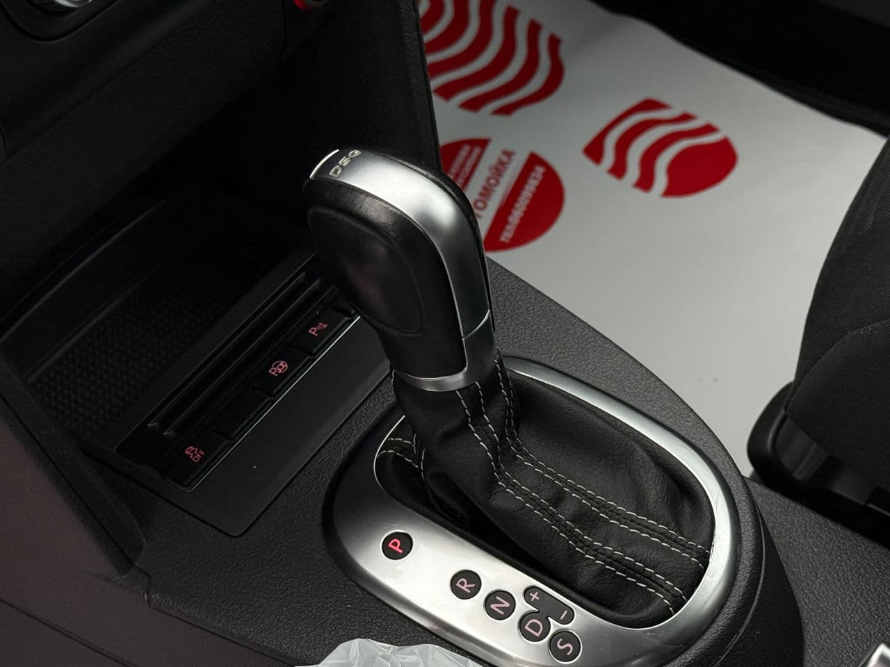 Volkswagen Touran 2015 — Миниатюра 14