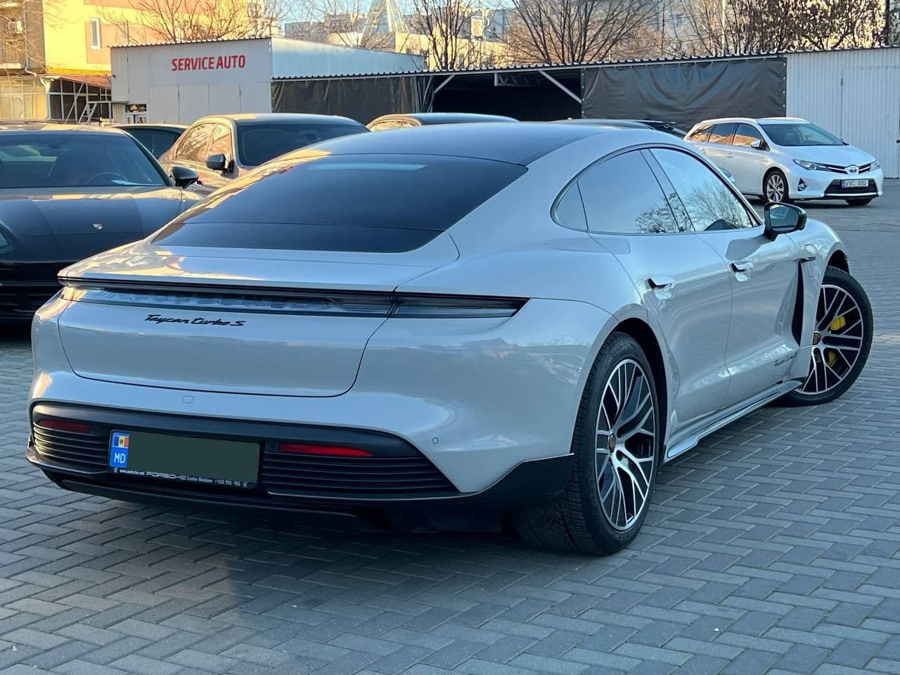 Porsche Taycan Turbo S 2021 — Миниатюра 2