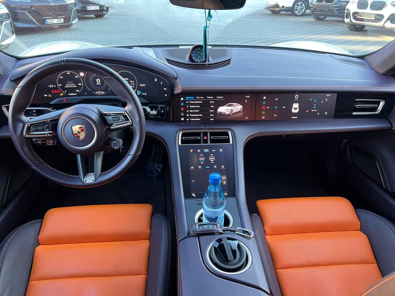 Porsche Taycan Turbo S 2021 — Миниатюра 9