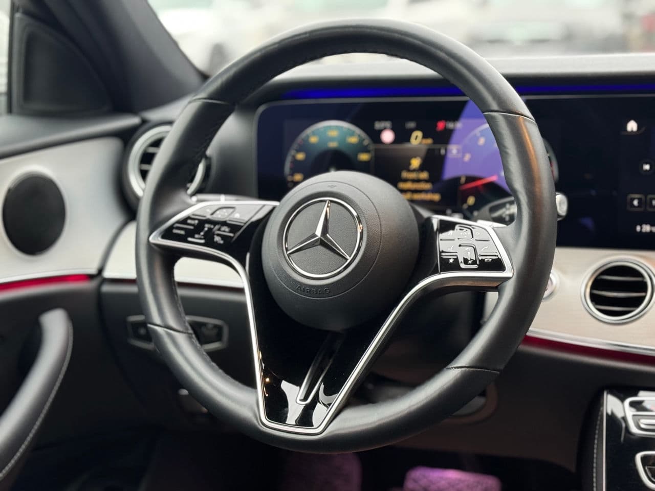 2021 Mercedes E 250 — Miniatură 11