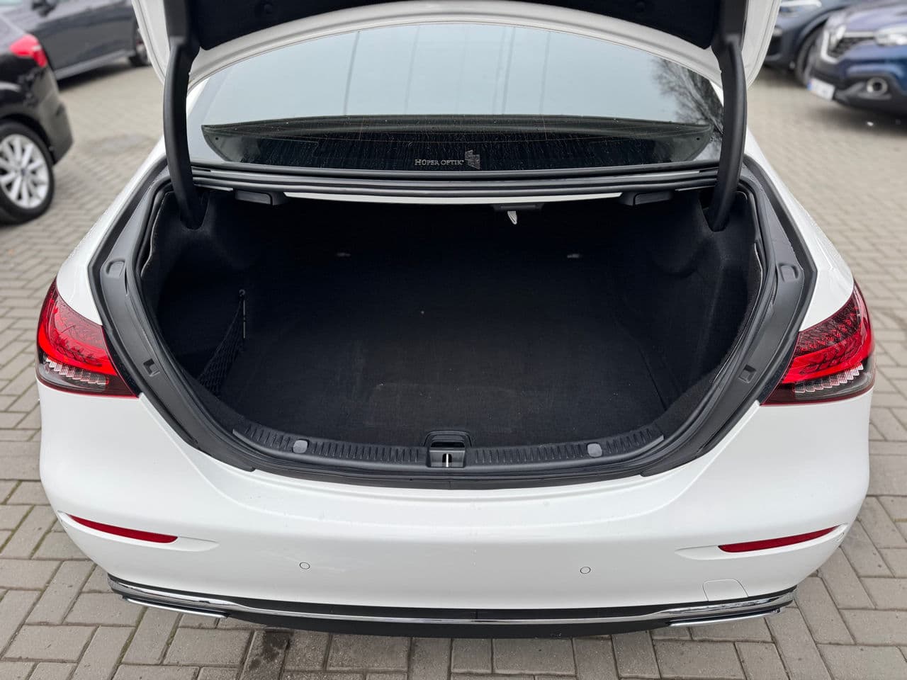 2021 Mercedes E 250 — Miniatură 5