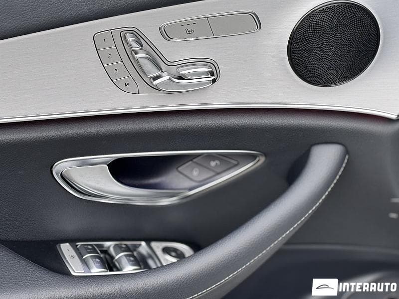 2021 Mercedes E 250 — Miniatură 9