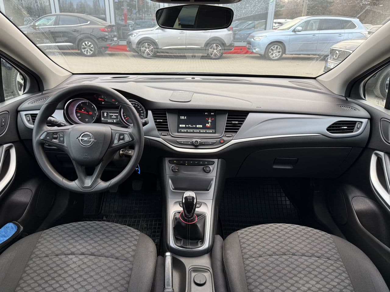 Opel Astra 2017 — Миниатюра 8