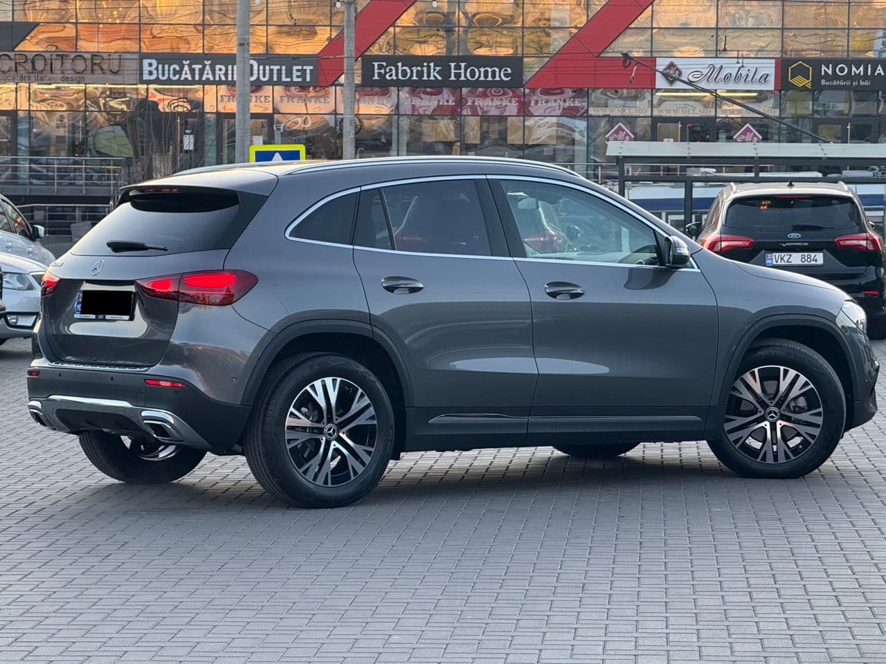 2025 Mercedes GLA 200 — Miniatură 3