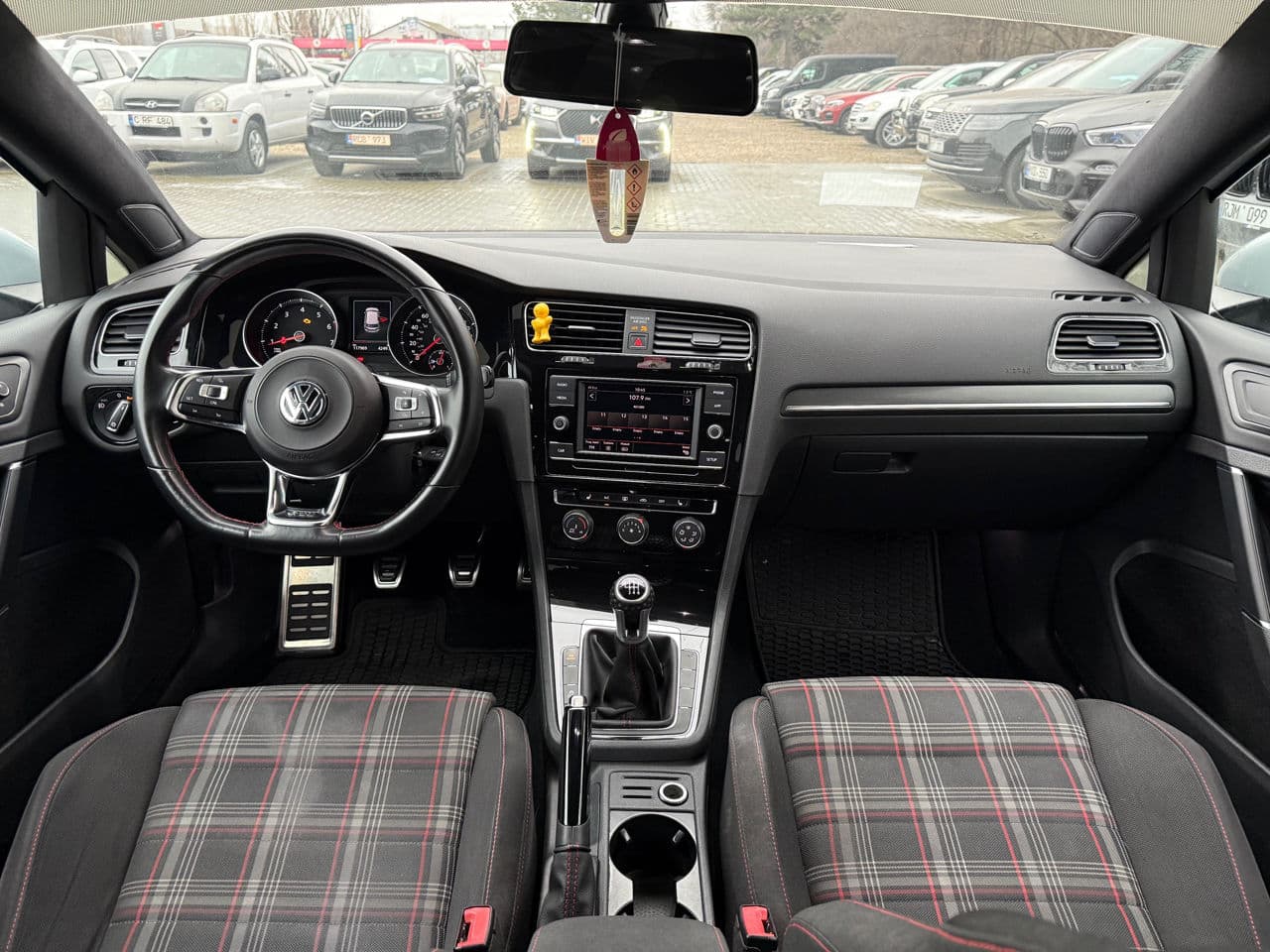 Volkswagen Golf GTI 2017 — Миниатюра 8