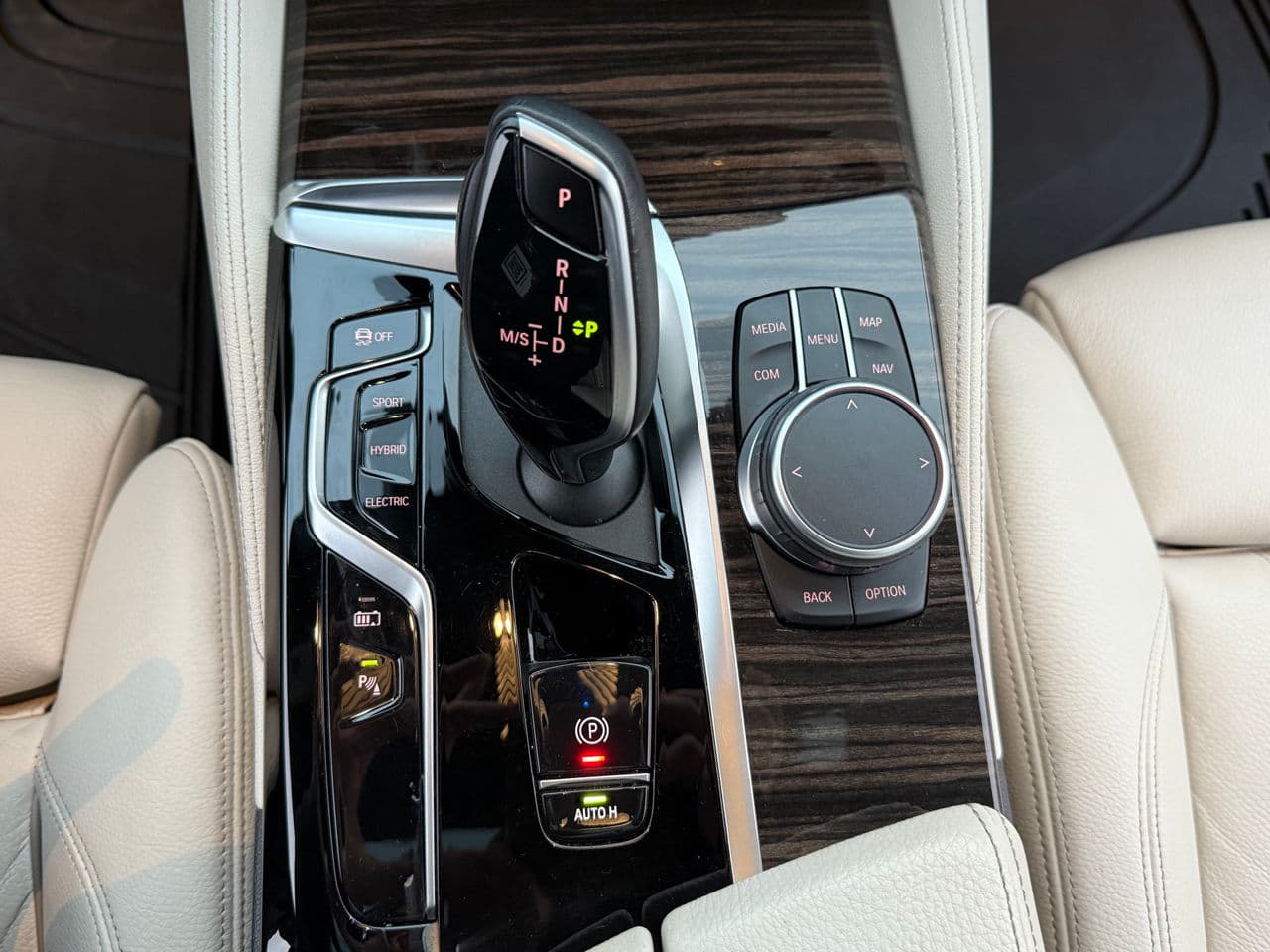 BMW 530e 2021 — Миниатюра 12