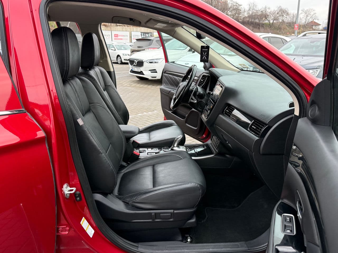 Mitsubishi Outlander 2018 — Миниатюра 15