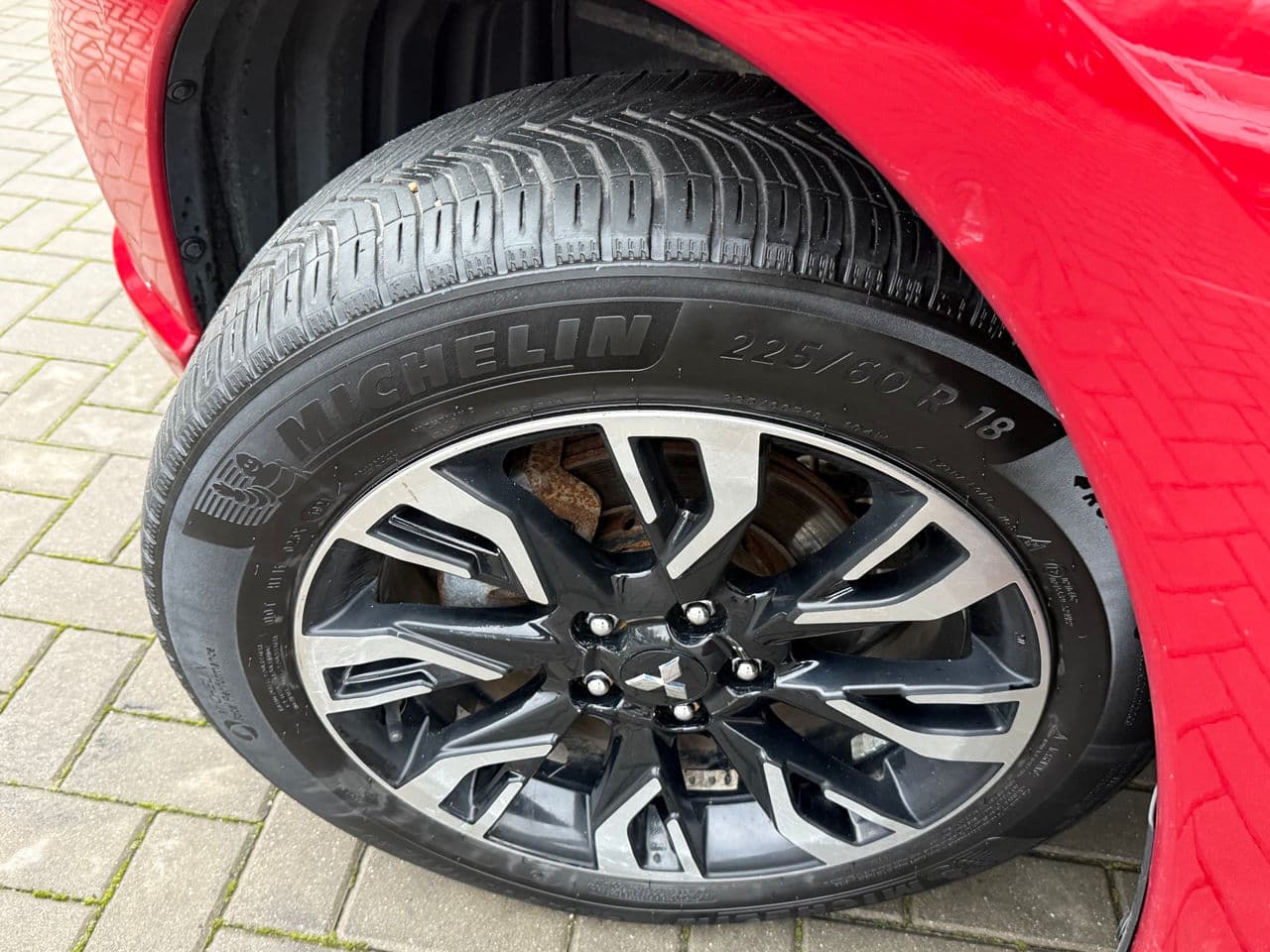 Mitsubishi Outlander 2018 — Миниатюра 16