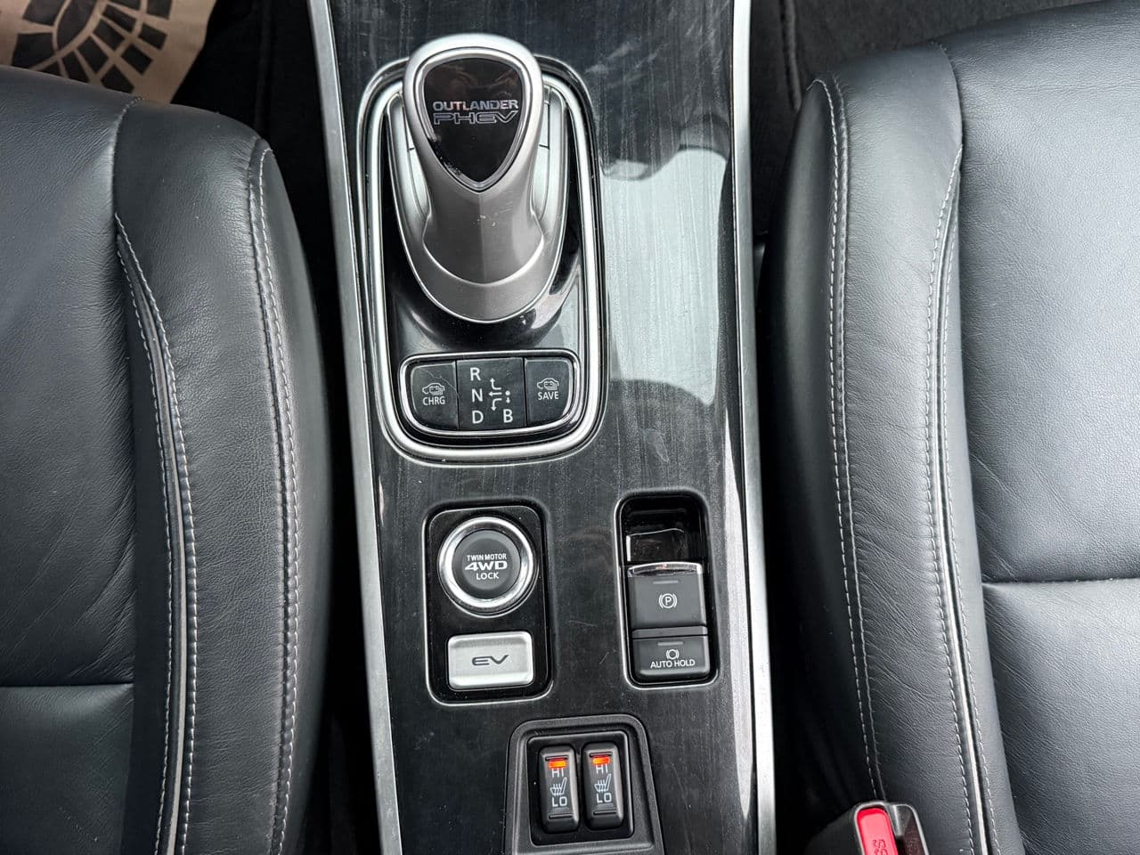 Mitsubishi Outlander 2018 — Миниатюра 12