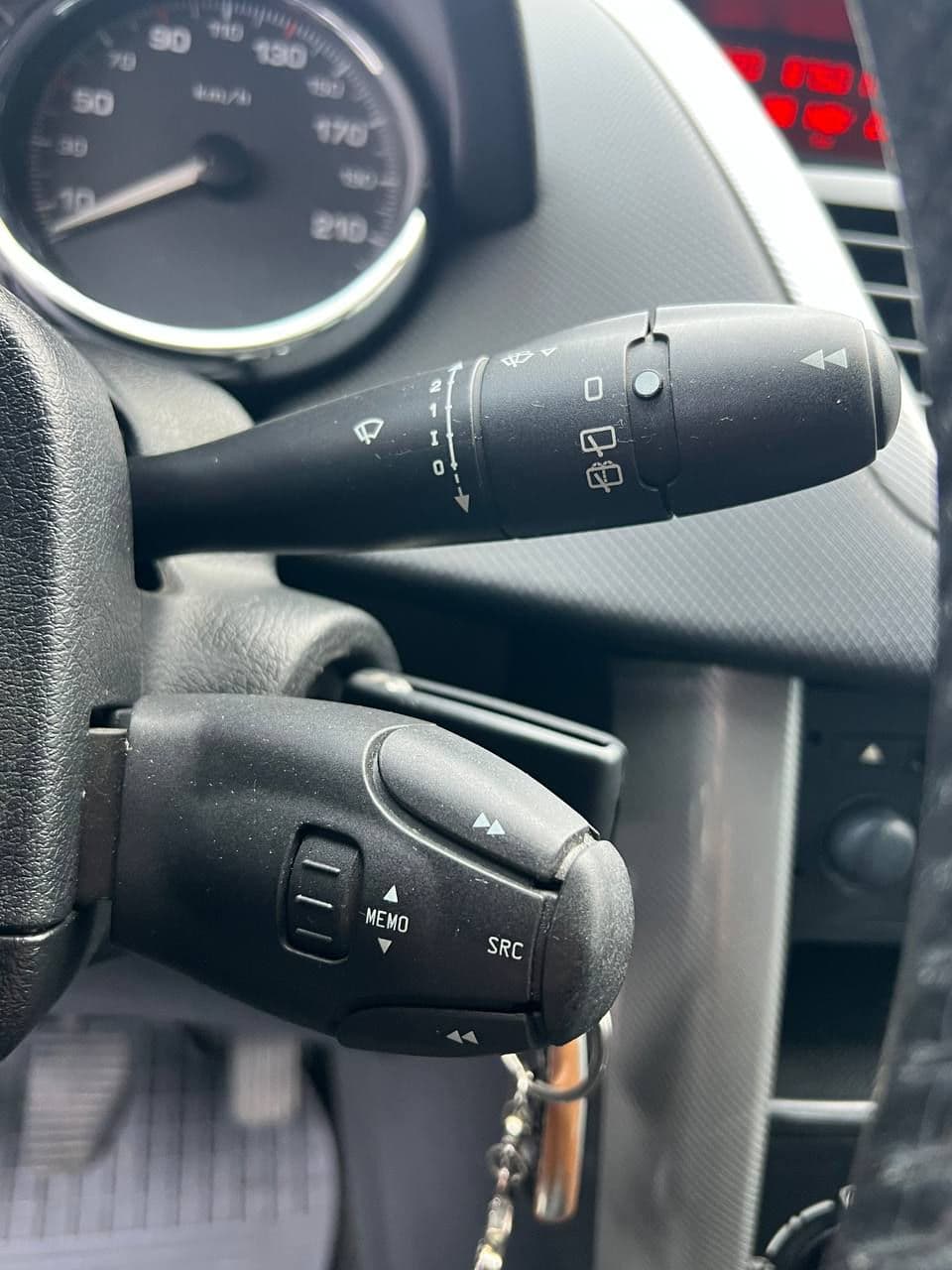 Peugeot 207 2008 — Миниатюра 7