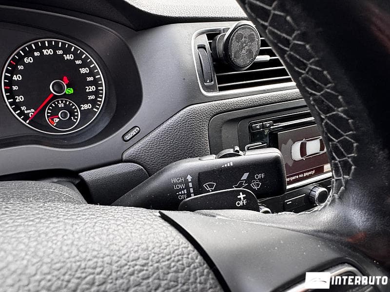 Volkswagen Jetta 2013 — Миниатюра 13
