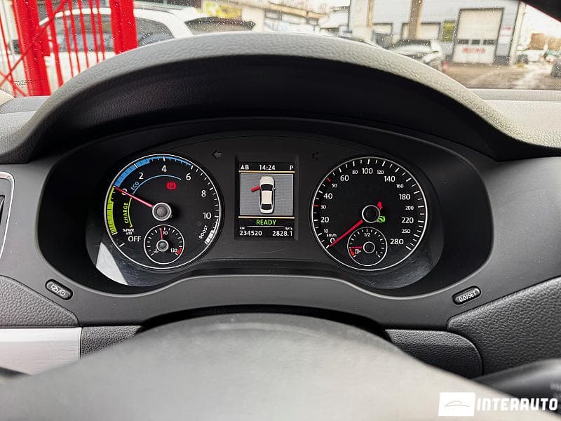Volkswagen Jetta 2013 — Миниатюра 9
