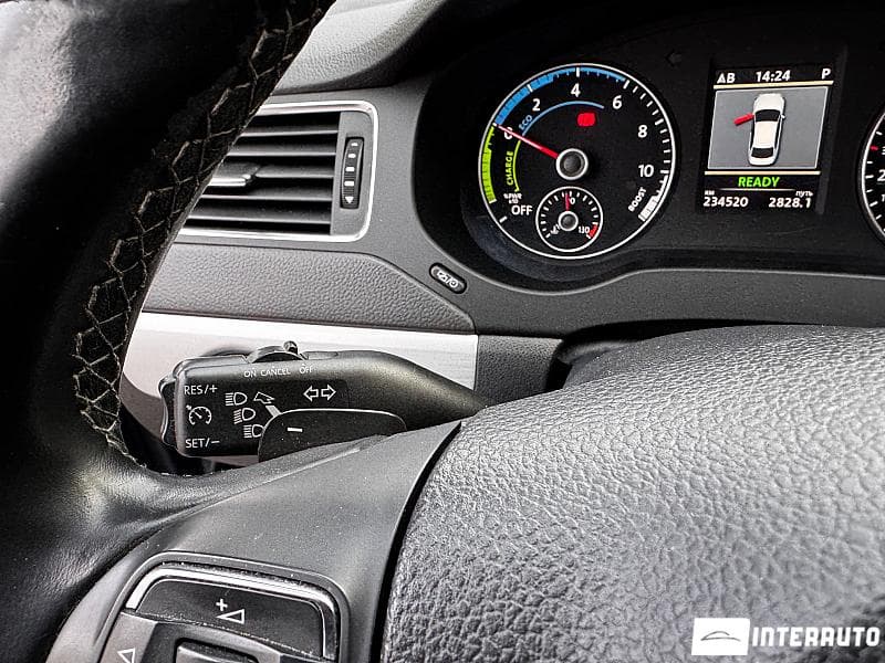 Volkswagen Jetta 2013 — Миниатюра 18