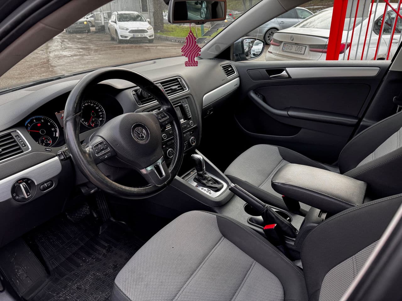 Volkswagen Jetta 2013 — Миниатюра 7